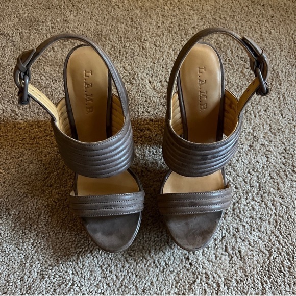 L.A.M.B. ‘Mabelle’ platform Heels size 8.5 EUC - Picture 2 of 6